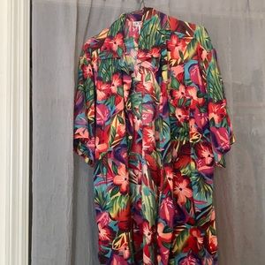 2 pack Hawaiian shirts